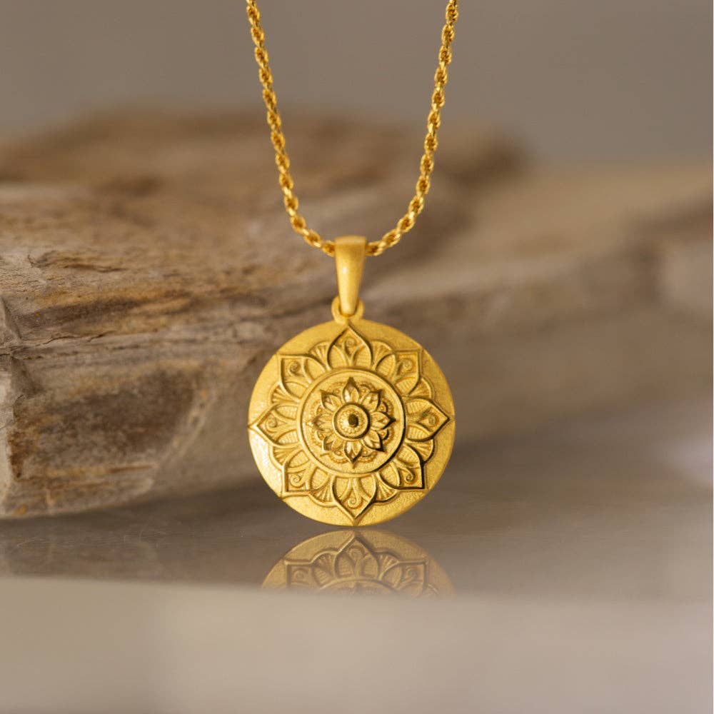 I Am Grateful - inspirational Mantra® mandala necklace: Yellow Gold