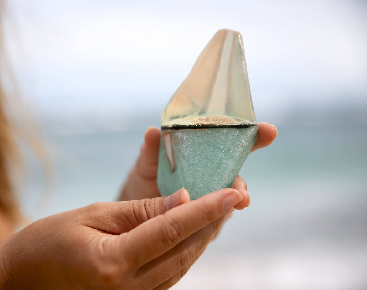 CRYSTAL SOAP - AQUAMARINE - Aquamarine stone - wash and cleanse your skin - treasure of the mermaids - feminine energy - lucky stone - Ingredients Aqua, Sorbitol, Sucrose, Sunflower Oil, Glycerine, Stearic Acid, Coconut Oil, Lemongrass Essential Oil, Propylene Glycol (food grade), Blue 4, Bronze Powder - Joy - Journey of you