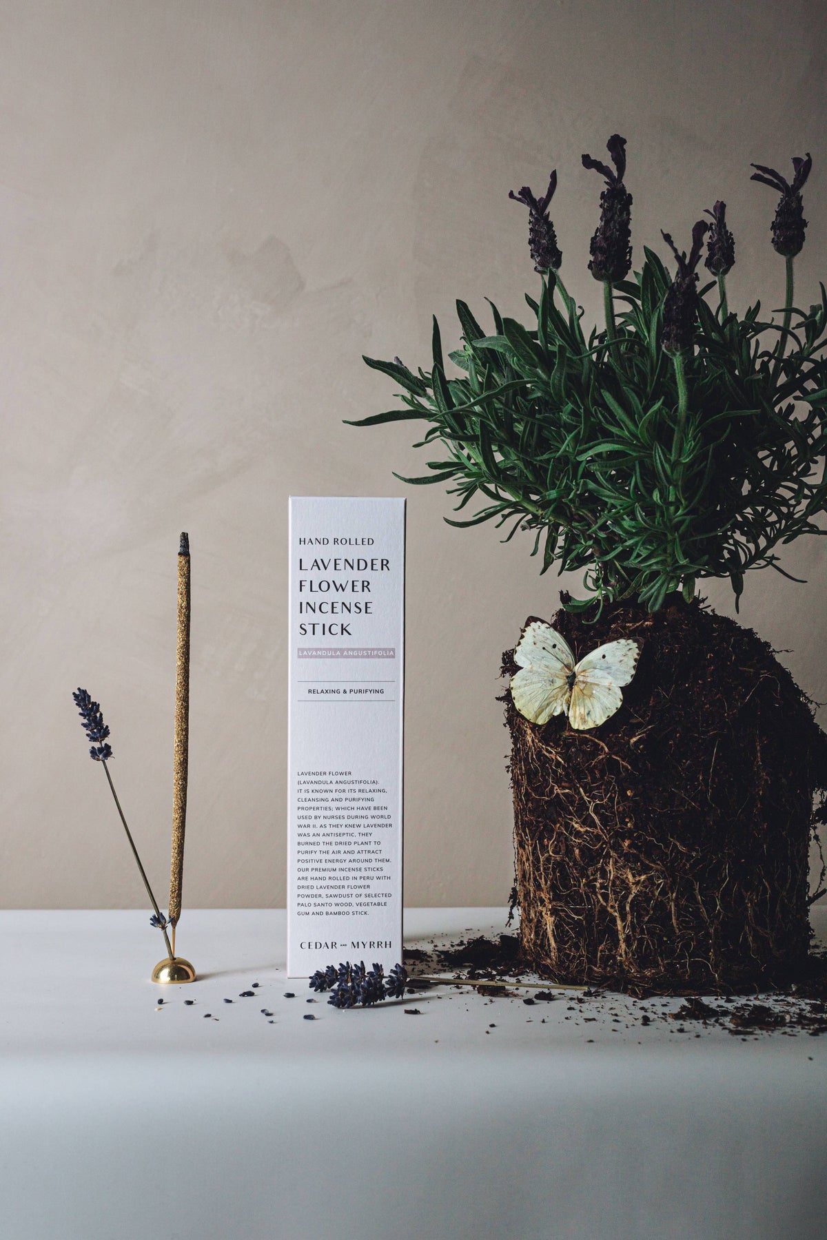 LAVENDER HAND ROLLED INCENSE STICK - FLOWER INCENSE STICKS  - Lavendula Angustifolia Relaxing & Purifying Description: Lavender - relaxing, cleansing and purifying properties - attract positive energy - Premium Incense Sticks - Peru with lavender flower powder, sawdust of Palo Santo wood, vegetable gum and bamboo stick - Joy - Journey of you