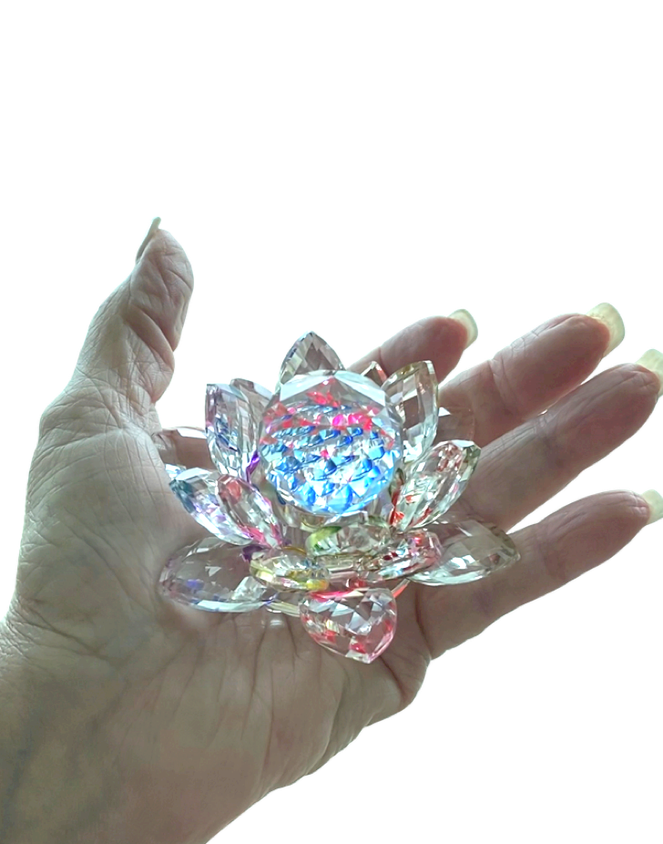 Crystal Flower Sculpture – Symbolic Gemstone for Personal Growth